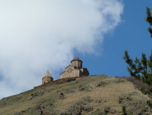 Gergeti Kloster in Stepanzminda