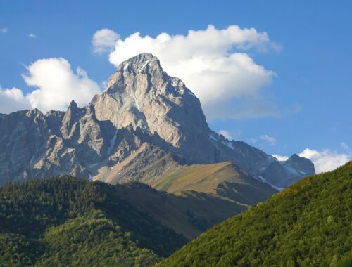 Berg Uschba