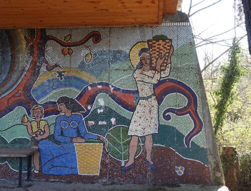 Mosaik zum Teeanbau in Gurien