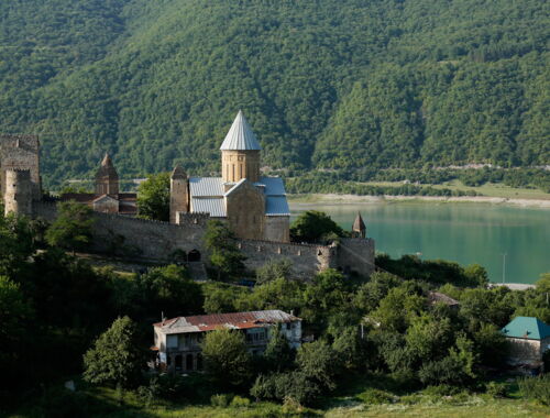 Ananuri Festung