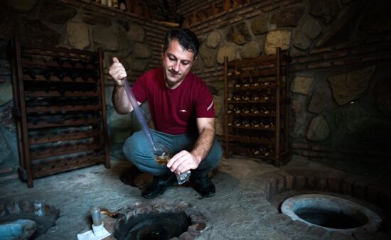 Winter Urlaub Georgien - Wein aus Kwewri Georgien