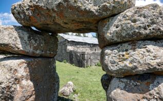 West-Eingang Dolmen Tedschissi