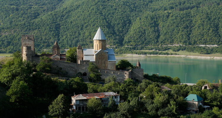 Ananuri Kirche