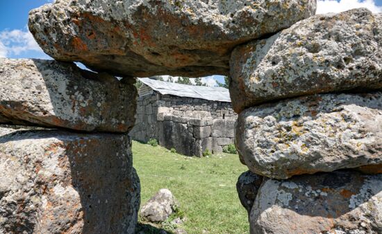 West-Eingang Dolmen Tedschissi