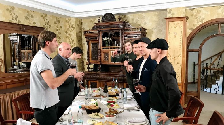 Tänzer zu Gast in Georgien bei Pridon Sulaberidze